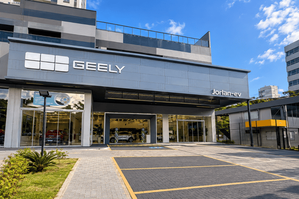 Geely Jorlan-ev | Barão
